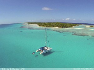 Catamarano in Polinesia  